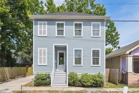 925 N ROCHEBLAVE Street, New Orleans, LA 70119