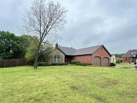 645 Kingston Place, Tahlequah, OK 74464