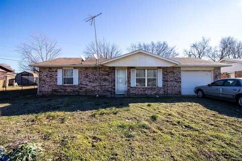 1006 N 3rd Street, Okemah, OK 74859