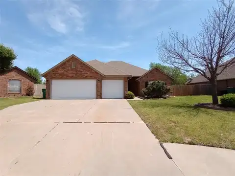 8016 Heather Glen Drive, Yukon, OK 73099