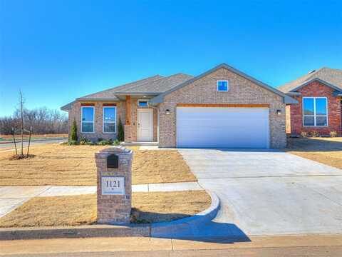 1121 Acacia Creek Drive, Yukon, OK 73099