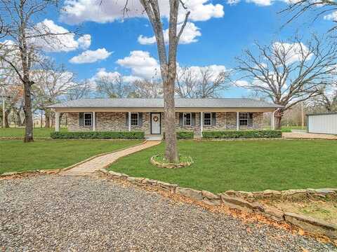 2415 N Shore Drive, Bonham, TX 75418