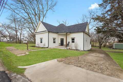 206 Star Street, Bonham, TX 75418