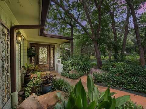 5114 Westhaven Road, Arlington, TX 76017