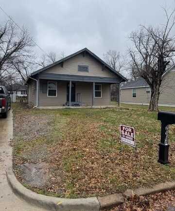 2104 Division Street, Greenville, TX 75401