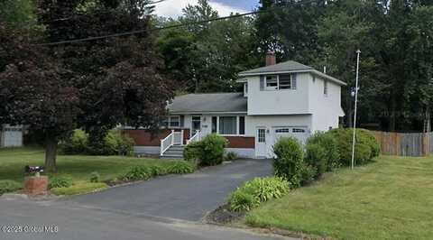 1028 St Jude Drive, Rotterdam, NY 12303