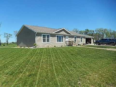 1020 Lloyd Lane, Chamberlain, SD 57325