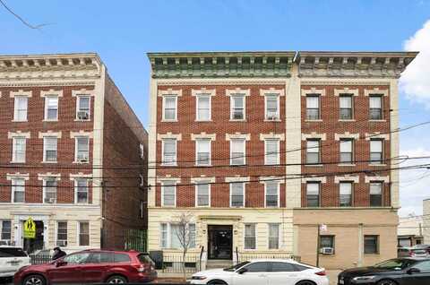 61-09 Catalpa Ave, Ridgewood, NY 11385