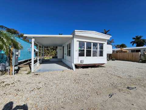 3388 Fifth Ave, Saint James City, FL 33956