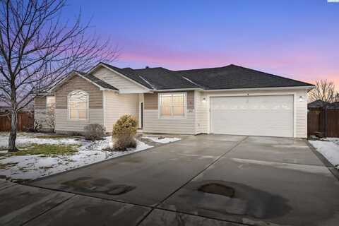 400 Pinnacle Drive, West Richland, WA 99353