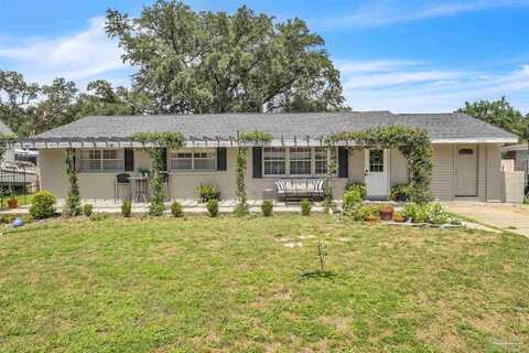 405 Navarre St, Gulf Breeze, FL 32561