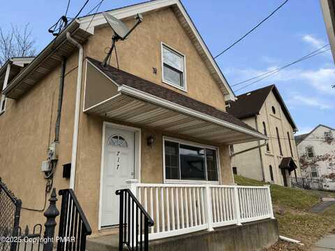 717 Front Street, Catasauqua, PA 18032