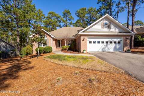 1055 Longleaf Drive NW, Pinehurst, NC 28374