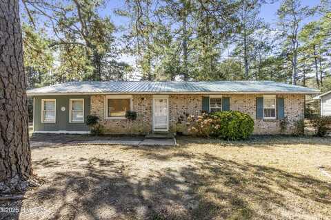 420 Rothney Avenue, Southern Pines, NC 28387