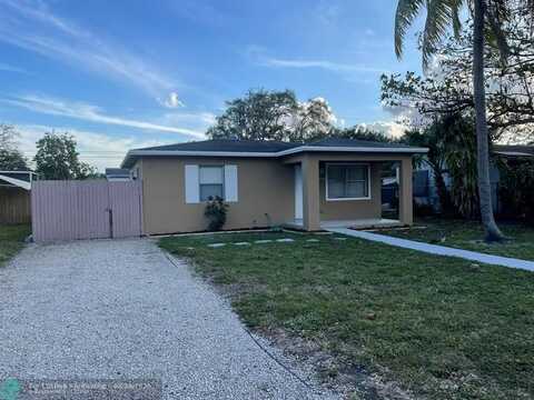 2538 Harding St, Hollywood, FL 33020