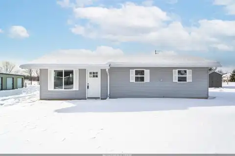 N3039 LAWSON Drive, WAUPACA, WI 54981