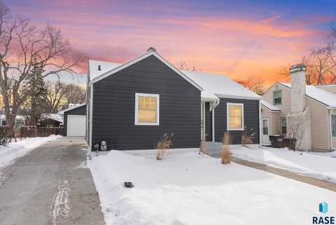 2314 S Center Ave, Sioux Falls, SD 57105