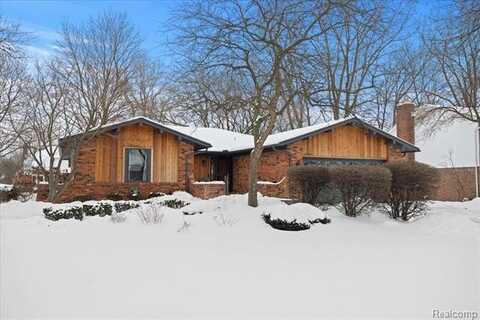 22208 WINGATE, Farmington Hills, MI 48335