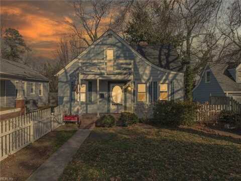 216 Manteo Avenue, Hampton, VA 23661