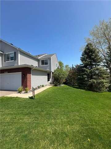 2204 Rocky Rapids Way, Eagan, MN 55122