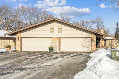 1230 Black Oaks Lane N, Plymouth, MN 55447