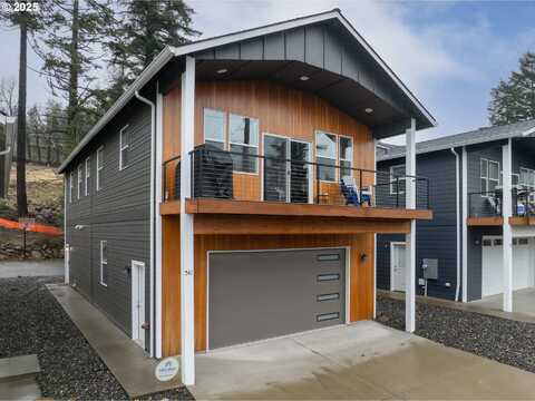 541 NW Vancouver AVE, Stevenson, WA 98648