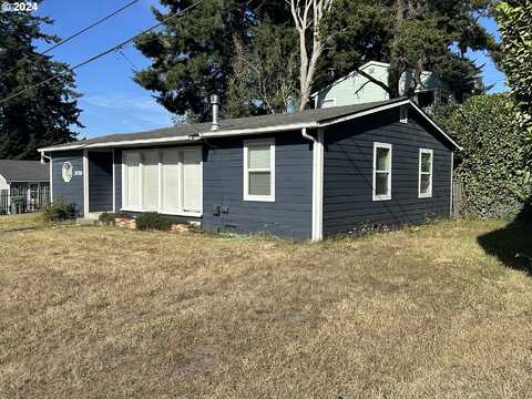 2430 N 16TH ST, Coos Bay, OR 97420