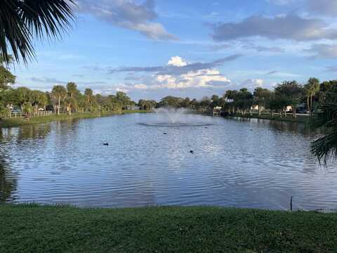 4760 Lucerne Lakes Boulevard, Lake Worth, FL 33467