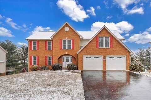 2039 Stone Mill DR, Salem, VA 24153