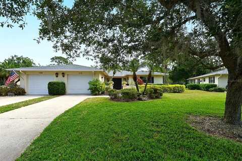 7113 FAIRWAY BEND CIRCLE, SARASOTA, FL 34243