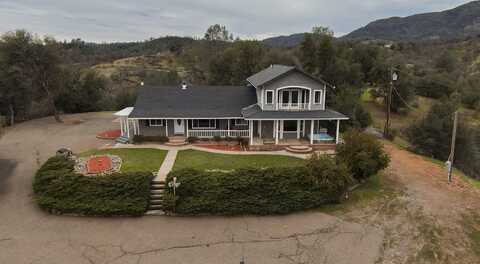 22129 E Elk Trail, Redding, CA 96003