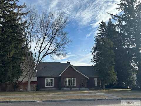 480 S Shilling Avenue, Blackfoot, ID 83221