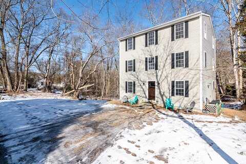 3 Shadbush Trail, Narragansett, RI 02879