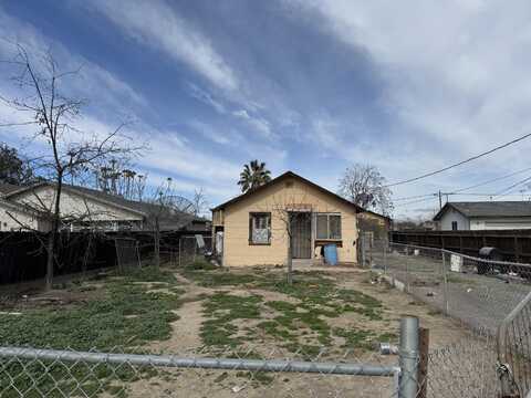 116 E Lang Street, Hanford, CA 93230