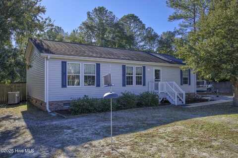 104 Sunset Court, Hampstead, NC 28443