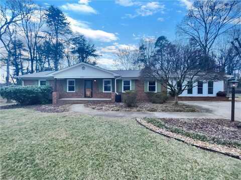 3901 Cornish Glen Court, High Point, NC 27265