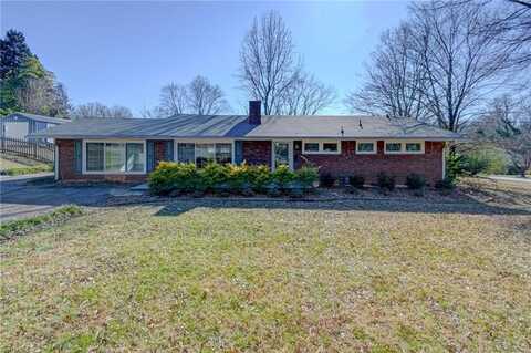 3160 Briarcliffe Road, Winston Salem, NC 27106