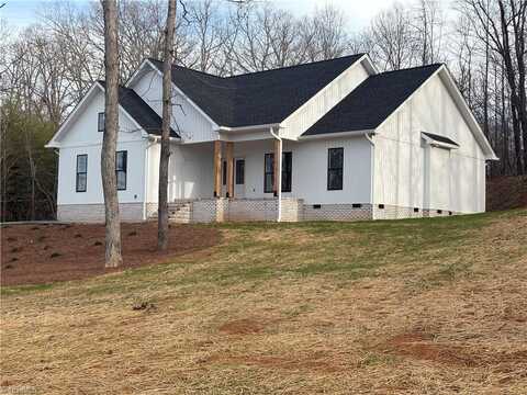 115 MOUNTAIN LAUREL Trail, Eden, NC 27288