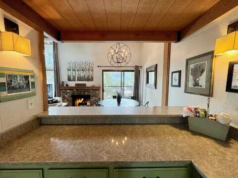 6090 Rocky Point Circle, Truckee, CA 96161