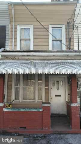 1122 E CENTRE STREET, MAHANOY CITY, PA 17948