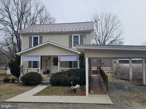 56 CHESSIE LANE, HEDGESVILLE, WV 25427