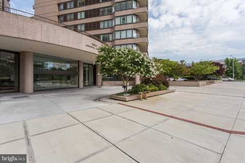 1300 CRYSTAL DRIVE, ARLINGTON, VA 22202