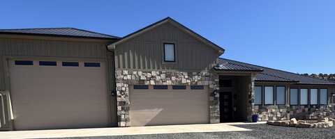 2906 Purple Sage RD, Apple Valley, UT 84737