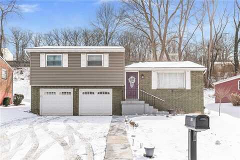 635 Harborview Dr, Plum, PA 15239