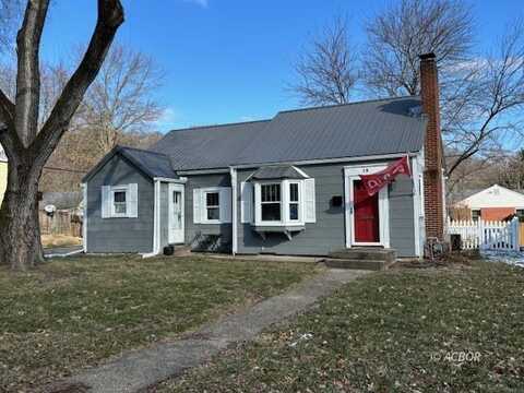 19 Avon Place, Athens, OH 45701