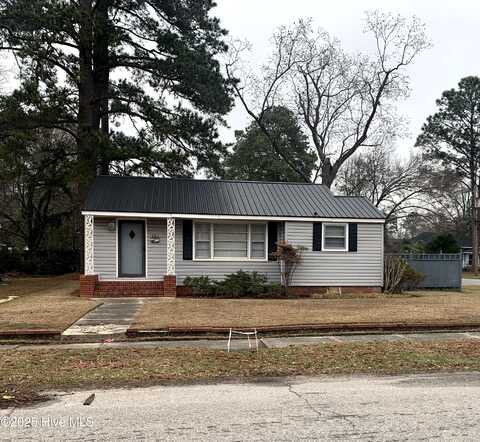 223 E Columbus Street, Whiteville, NC 28472