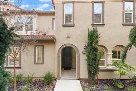 3335 Vittoria Loop, Dublin, CA 94568