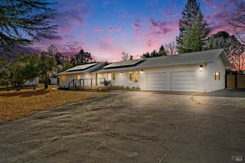 8616 Green Valley Road, Sebastopol, CA 95472