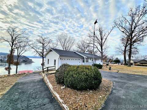 427 Overlook Road, Lake Ozark, MO 65049