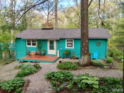 7166 N Oak Ridge Road, Morgantown, IN 46160